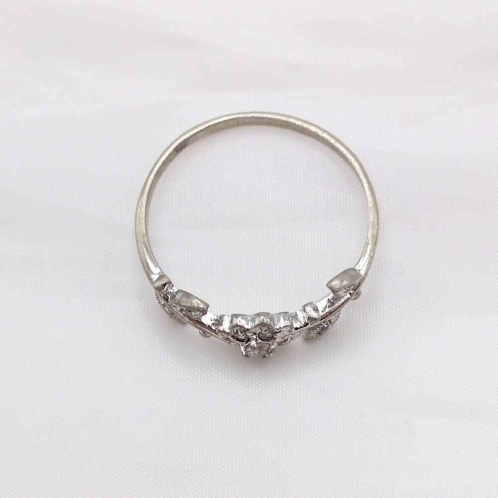 Sterling Silver 925 Crystal CZ Flower Ring Thin Band Size 11.25 2.07g - Picture 2 of 7
